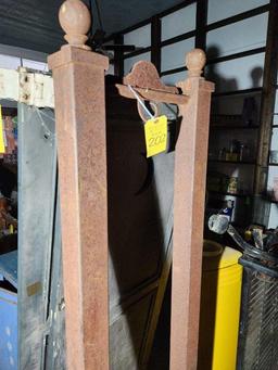 Old Heavy Duty Metal Stand