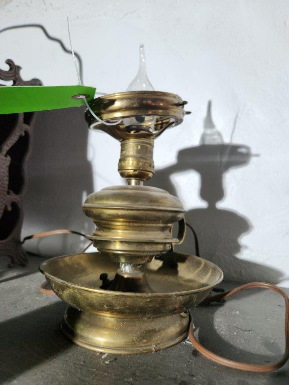 Collectible Lamp & Lantern
