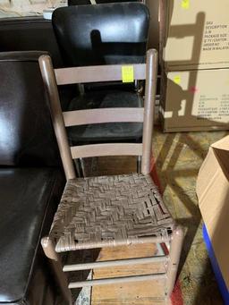 4 Metal Chairs & 1 Wicker Chair