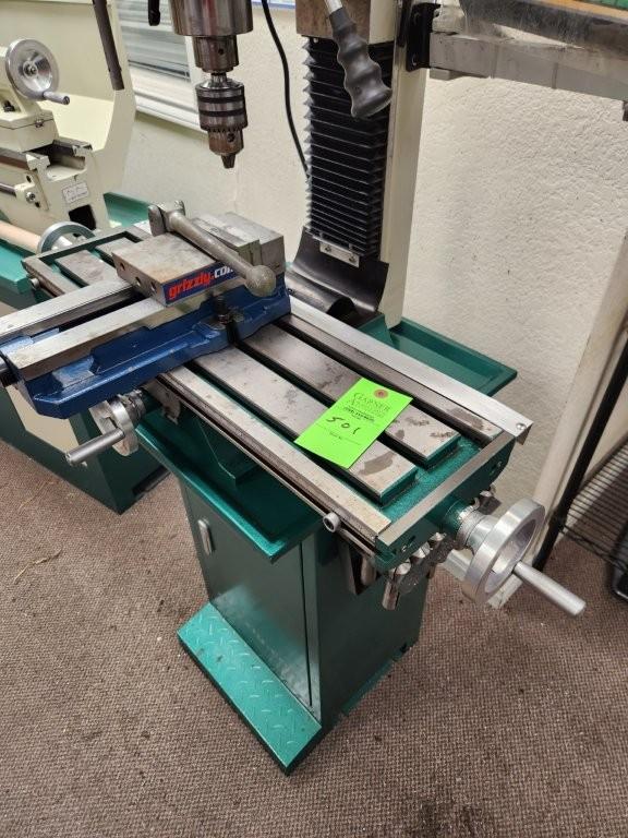 Grizzly Industrial Mill/ Drill Press w/ Stand G0759- Digital Readout