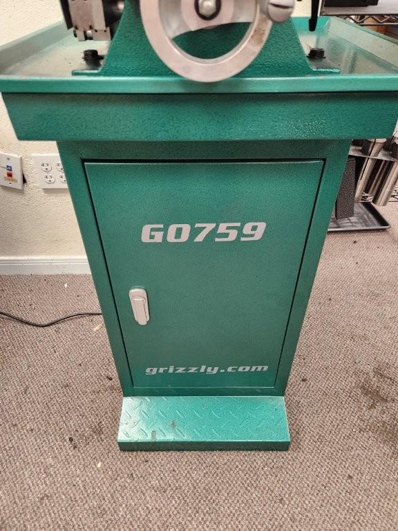 Grizzly Industrial Mill/ Drill Press w/ Stand G0759- Digital Readout