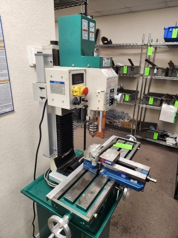 Grizzly Industrial Mill/ Drill Press w/ Stand G0759- Digital Readout