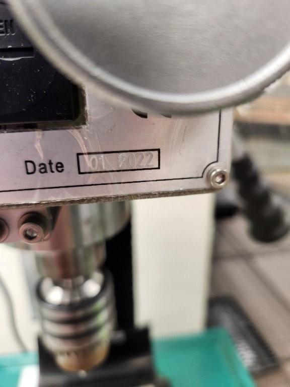 Grizzly Industrial Mill/ Drill Press w/ Stand G0759- Digital Readout
