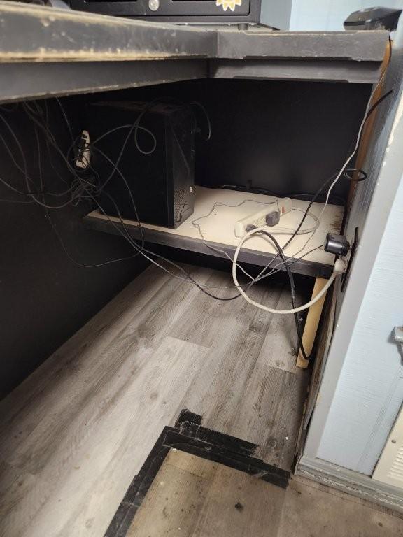 Counter & Bookshelf