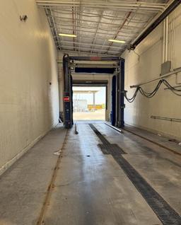 Istobal Bus Wash Model 4PJ2100, w/ Tanks & Motor