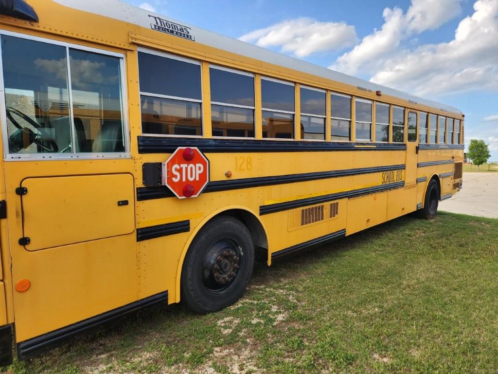 2006 Thomas 72 Pass. Bus, Miles 76,090, Bus# 128 VIN 677203