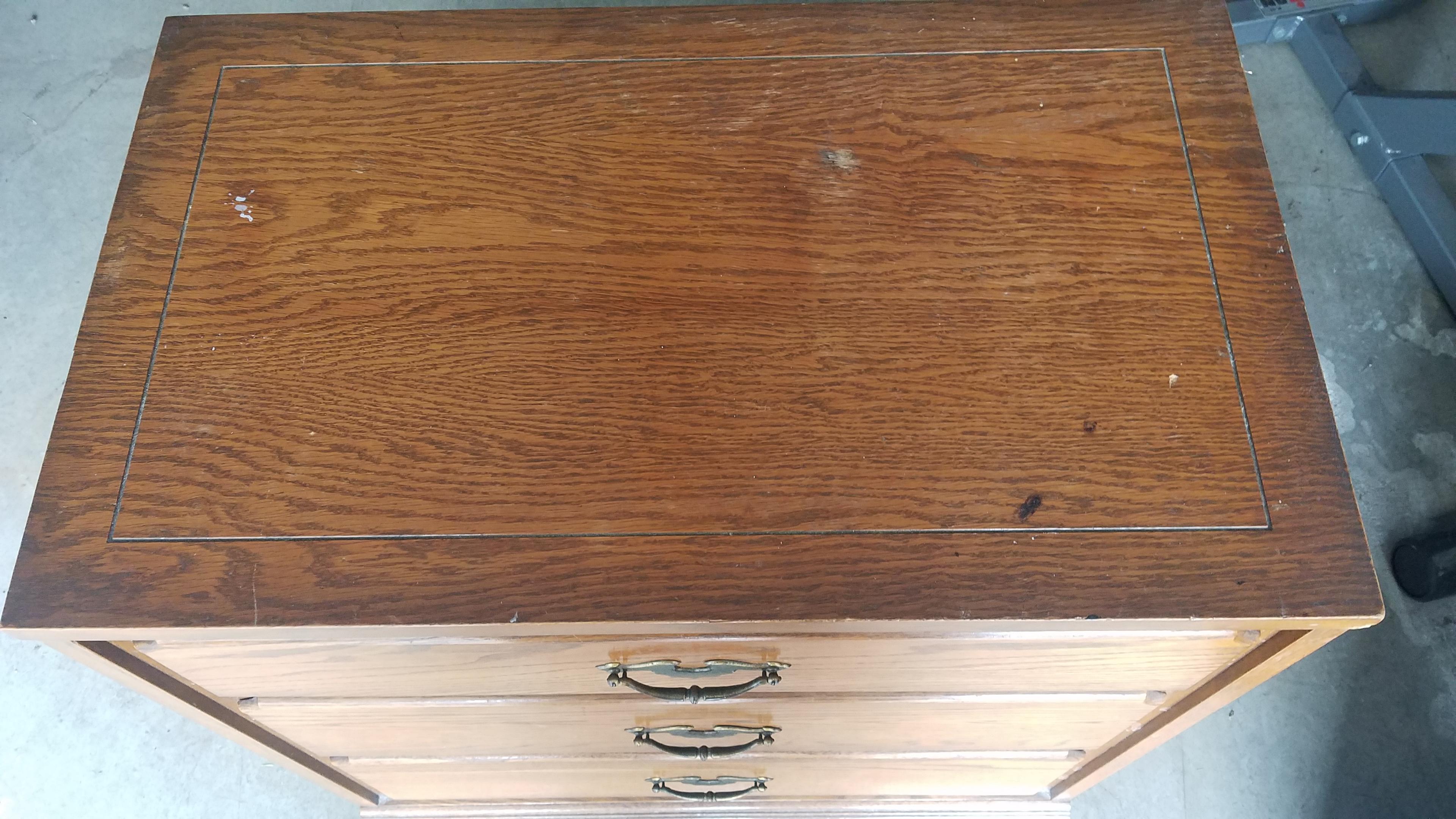 3 DRAWER SINGLE DRESSER