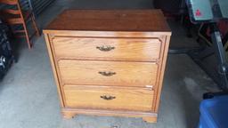 3 DRAWER SINGLE DRESSER