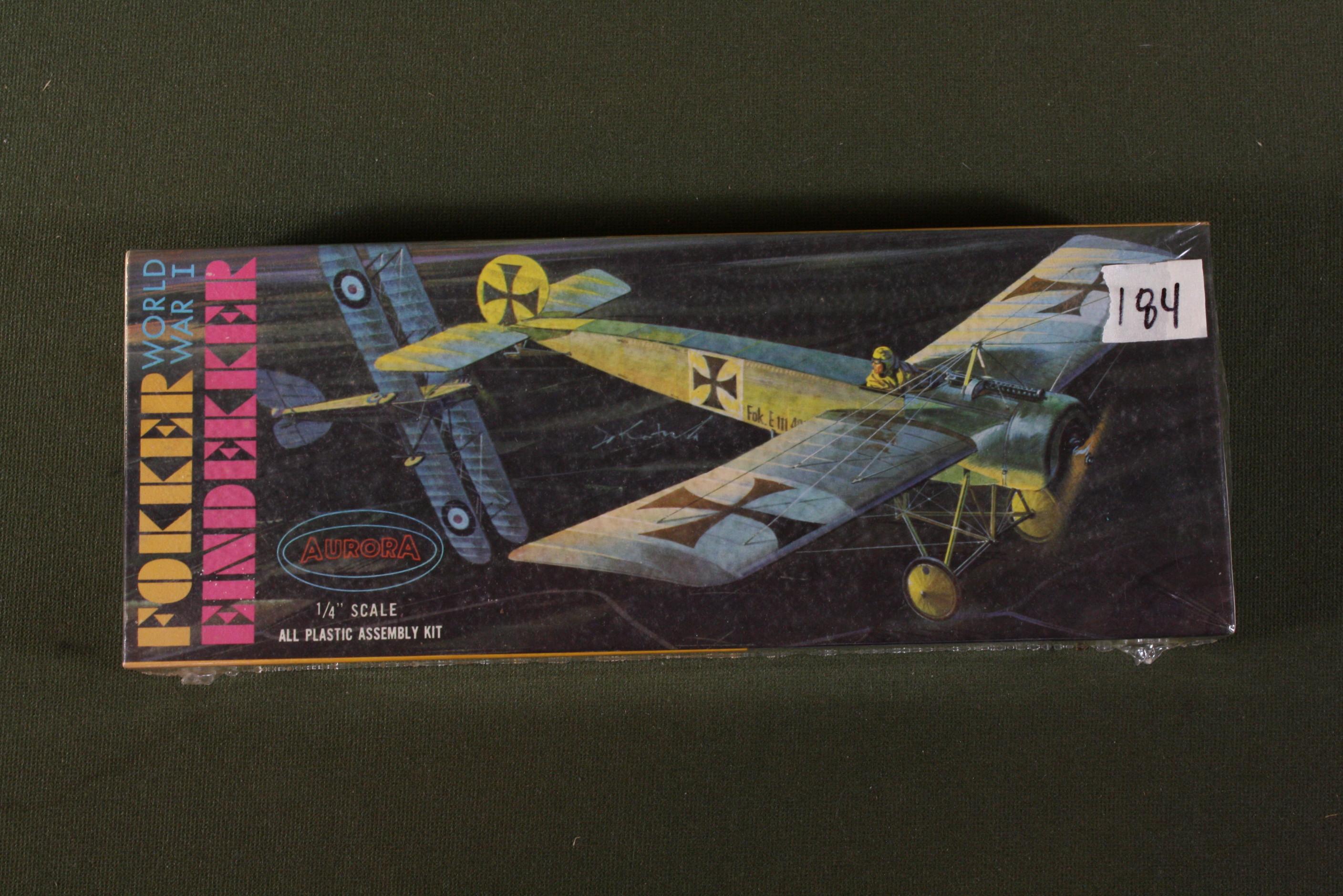 Vintage Scale Model Variety Lot )6)