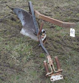 ALLIS-CHALMERS PLOW