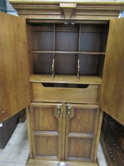 Very Nice Henredon Wardrobe Armoire Chest Of Drawers  LOCAL PICK UP ONLY