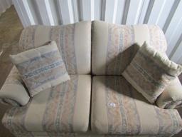 Bassett Love Seat W/ 2 Matching Pillows   LOCAL PICK UP ONLY