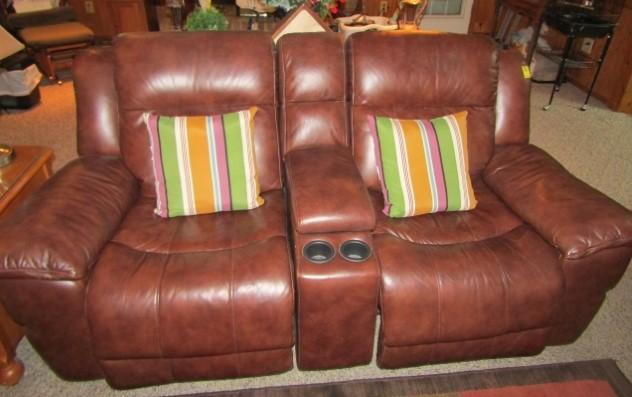 Genuine Leather Double Rocking Recliners W/ Center Console And 2 Pillows  (LOCAL PICK UP ONLY)