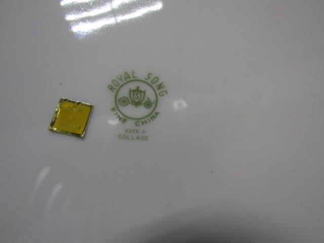 N I B Vtg Royal Song " Collage " Fine China Service For 8
