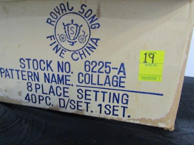 N I B Vtg Royal Song " Collage " Fine China Service For 8