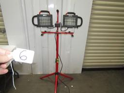 Craftsman 1000 Watt Double Work Light On Steel Stand  (LOCAL PICK UP ONLY)