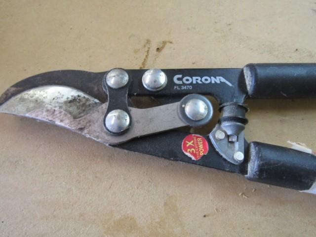 Gently Used Corona F L 3470 Loppers W/ Extended Handles  (Local Pick Up Only )