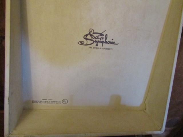Vtg Portable Symphonic Model 1249 Record Player ( Local Pick Up Only)