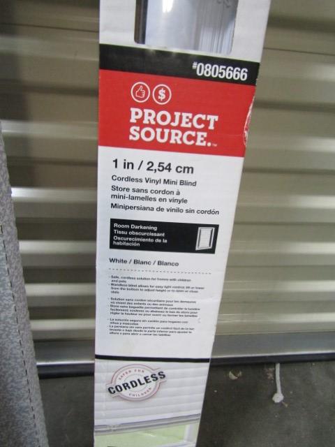 4 Never Used Extendable Curtain Rods And A Never Used Set Of Blinds