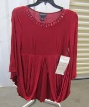 New Ladies Top W/ Large Matching Glass Stones And Batwing Sleeves By Ashro