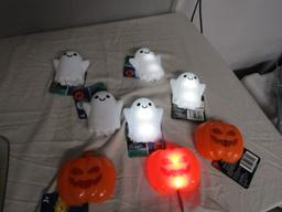 5 Ghosts And 3 Jack O Lantern Window Lights W/ Suction