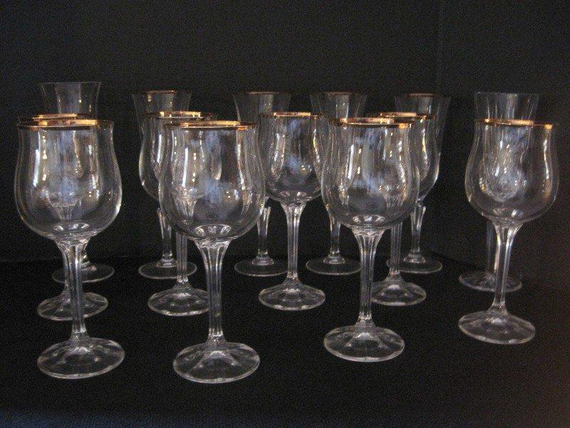 Lot - 8 Crystal Wine Stems w/ Gilt Trim 7 1/4", 4 Crystal Pineapple Pattern Stems 7 7/8"