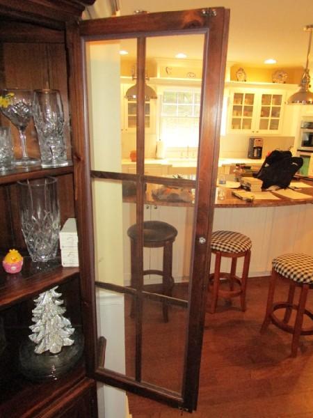Dark Wood Corner Display Cabinet w/ 2-Over-2 Hutch Doors, 2 w/ Square Glass Cut Pattern