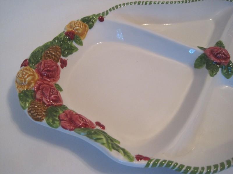 Royal Albert Old Country Roses Seasons of Color 4 Part Relish Dish Tab Handles