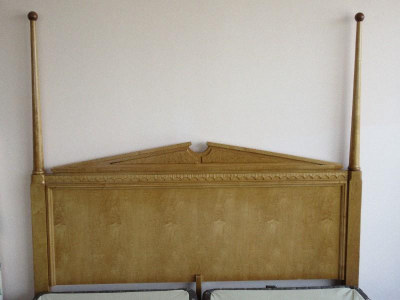 Stanley Furniture Capri Collection Style Maple Wood Tone King Size 4 Poster Bed w/ Side Rails