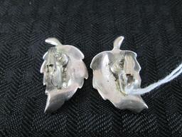 Pair - Leaf Design Snap-Back Earrings