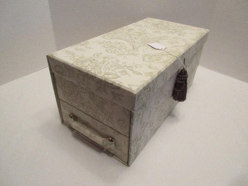 Cosmetic Make Up Box w/ Tassel & Make Up Brushes, Lip Sticks, Forever Free Facial Groomer