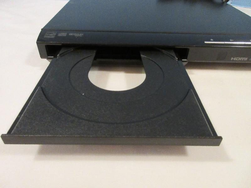 Song CD/DVD Player Model No.DVP-SR510 H w/ Remote