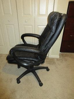 True Seating Concepts Black Executive Swivel Office Desk Chair w/ Padded Arms