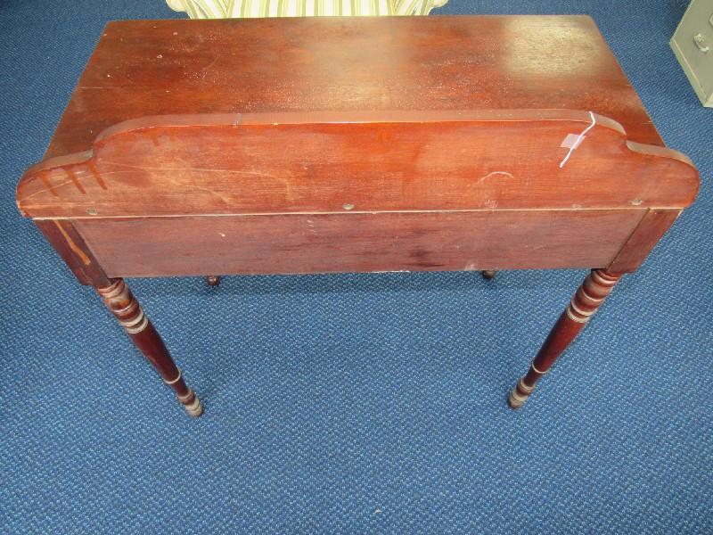 Wooden Standing Side Table w/ Light Wood Dovetailed Drawer Spindle Legs Curved Back