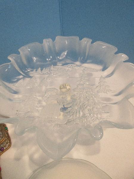 Group - Lenox Fine China Holiday Holly Berry Pattern 8 1/4" Open Candy Dish w/ Handles