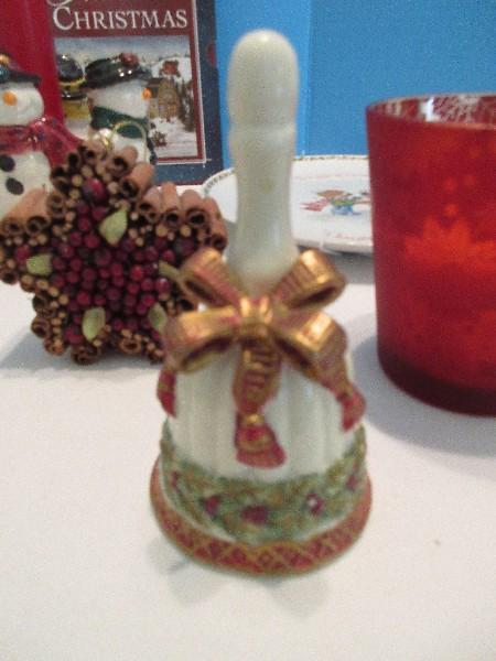 Group - Lenox Fine China Holiday Holly Berry Pattern 8 1/4" Open Candy Dish w/ Handles