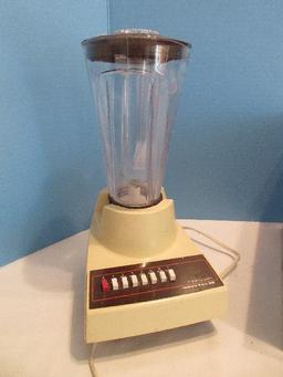 Rival Chef's Pot Multi-Cooker & Hamilton Beach 7 Speed Blender