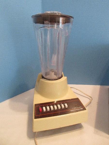 Rival Chef's Pot Multi-Cooker & Hamilton Beach 7 Speed Blender