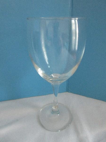 Set - 6 Luminarc Viva Pattern 10 1/2oz. Stem Goblets 18kt. Gold Rims