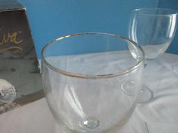 Set - 6 Luminarc Viva Pattern 10 1/2oz. Stem Goblets 18kt. Gold Rims