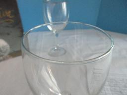 Set - 6 Luminarc Viva Pattern 10 1/2oz. Stem Goblets 18kt. Gold Rims
