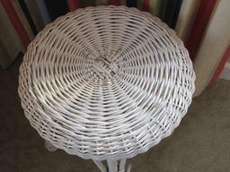Vintage Round White Wicker Vanity Stool