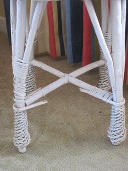 Vintage Round White Wicker Vanity Stool