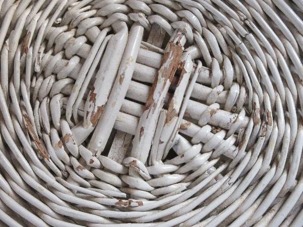Vintage Round White Wicker Vanity Stool