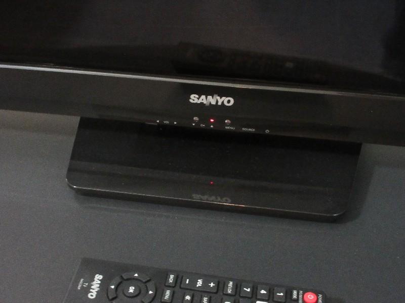 Sanyo 32" Flat Screen T.V. w/ Remote