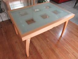 Magnificent Calligaris Furniture Bon-Ton Sleek Italian Modern Maple Extendable Dining Table
