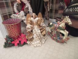 Christmas Collection Old World 36" Figure Santa Claus Holding Wreath & Tree