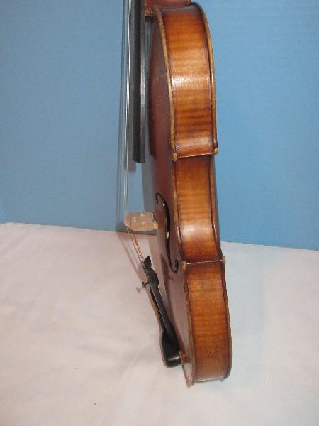 Fine Old Violin Fiddle Tiger Maple Back/Sides & Spruce Wood Top Plate w/ Bow, Strings