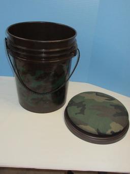 Dura-Pac 5 Gallon Camouflage Bucket with Camo Padded Swivel Seat Lid