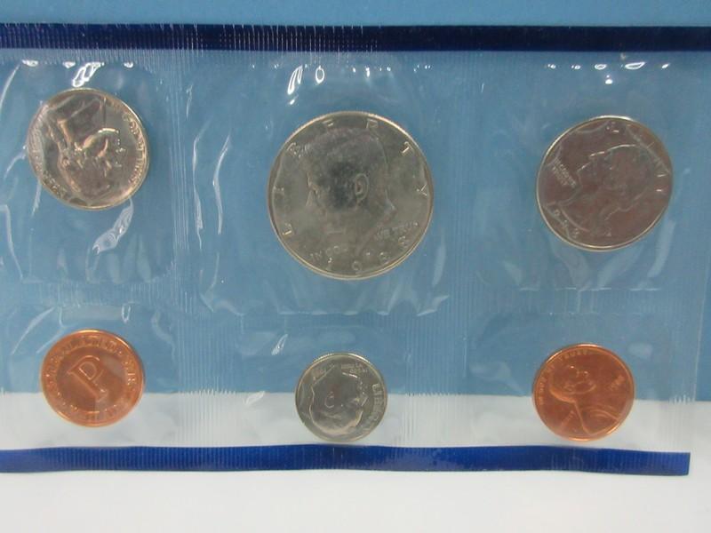 United States Mint 1988 Uncirculated Coin Set with Denver and Philadelphia Mint Mark